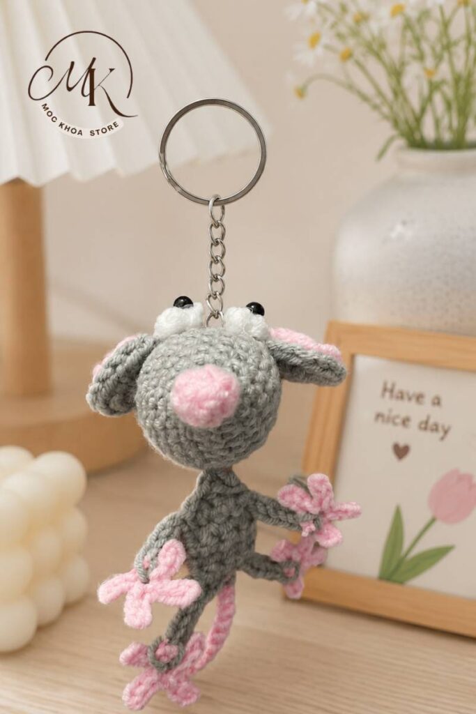 Móc khóa len handmade sinh nhật – Món quà nhỏ xinh chứa đựng tình cảm lớn